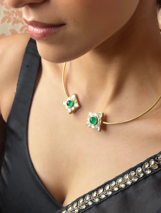 Kaveri EMERALD SQUARE SILVER HASLI NECKLACE