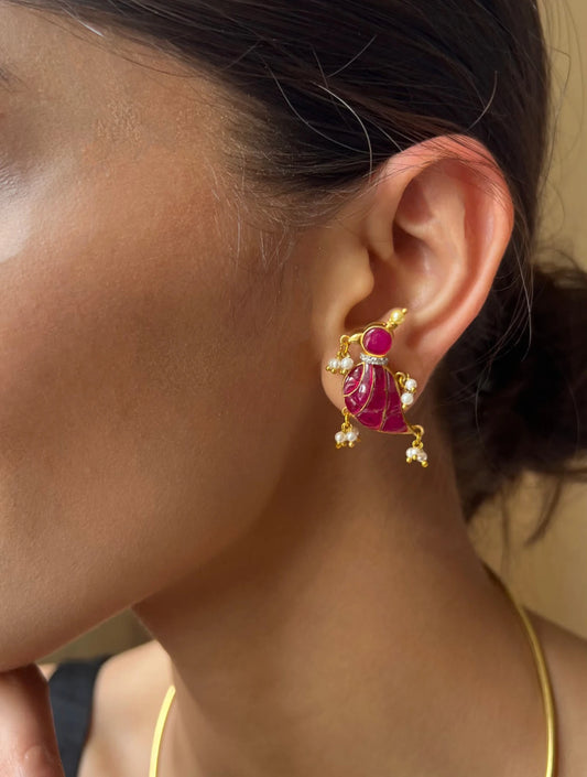 Vidula Crescent Moon Polki Silver Pendant with attached Chain