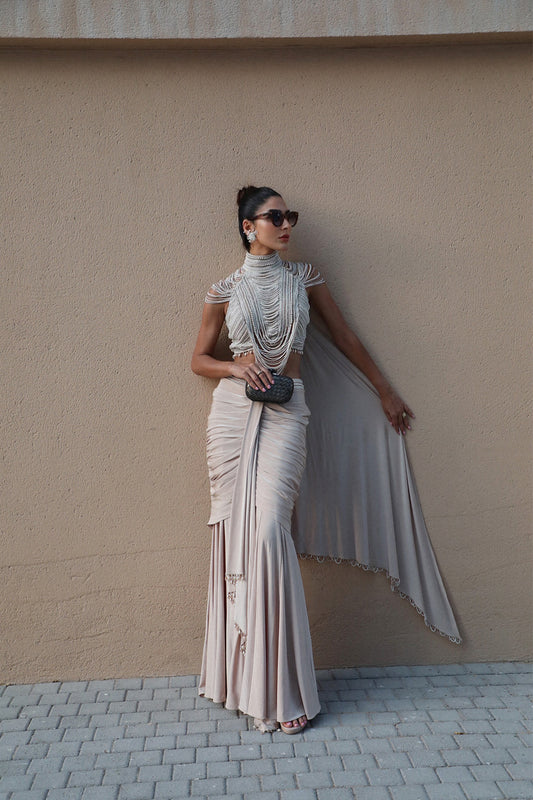 The Viral Outfit - Pearls & Jersey bodycon skirt