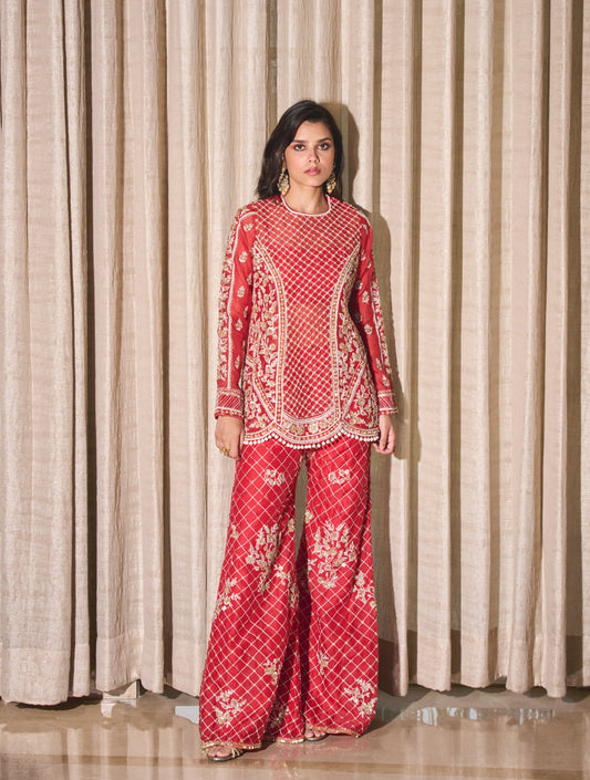 RED ORGANZA KURTA AND PANTS