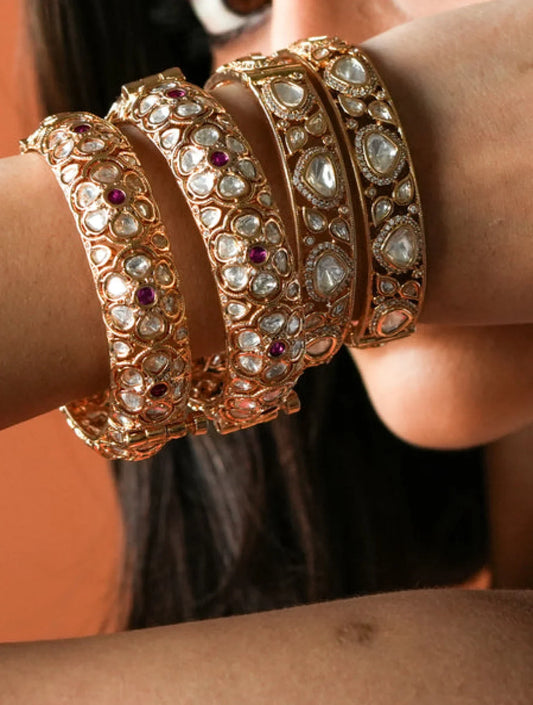 UPASANA JADAU KUNDAN WITH RED STONE BIG BANGLE SET