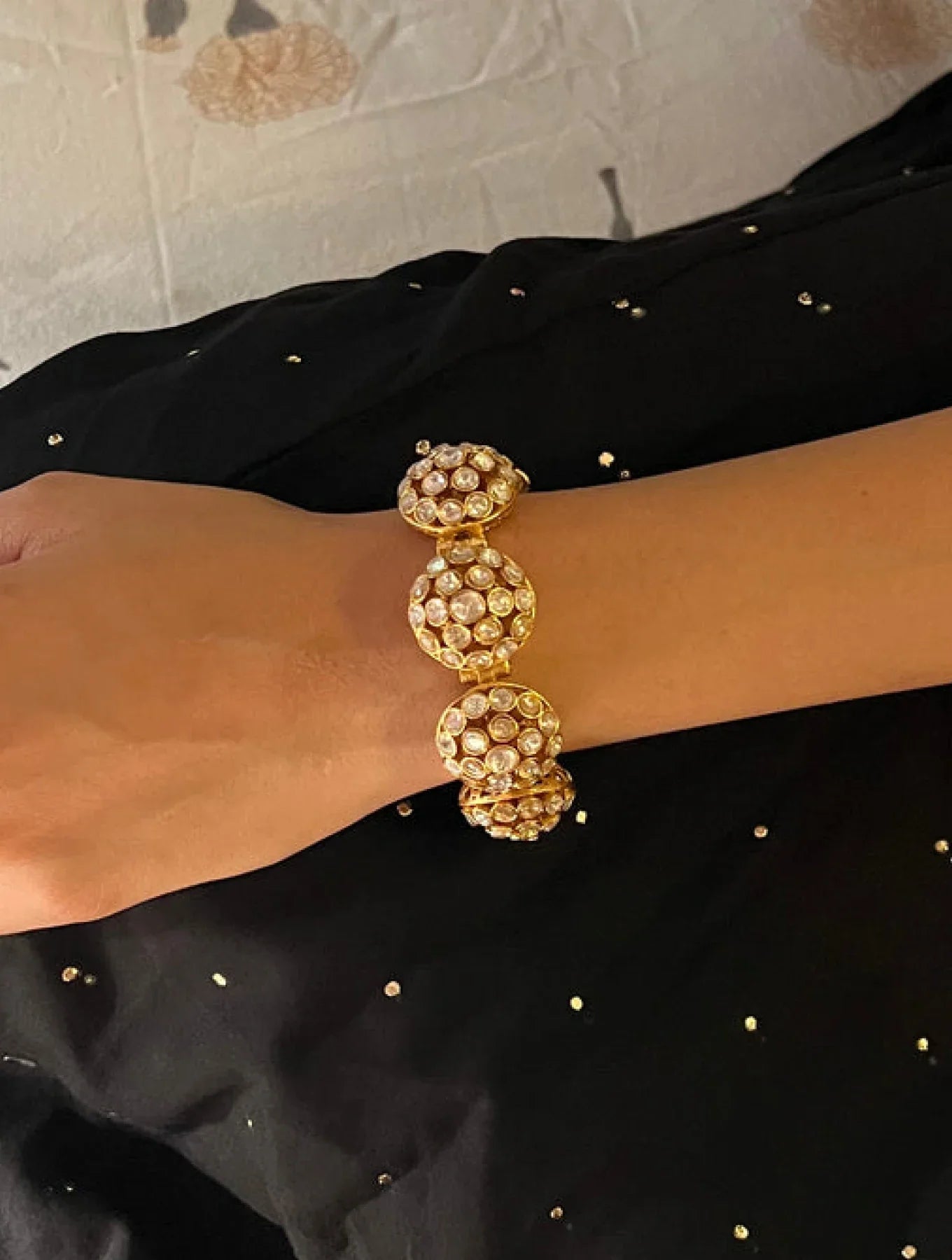AARAVI JADAU KUNDAN BIG BRACLET