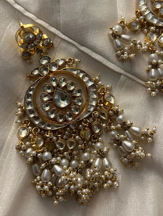 VEDIKA POLKI WITH SEMI-PRECIOUS STONE WITH BASRA MOTI