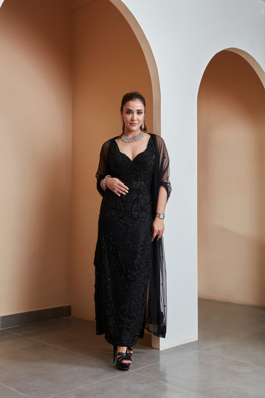 Black Long fully embellished straight cut kurti with Lungi and net dupatta