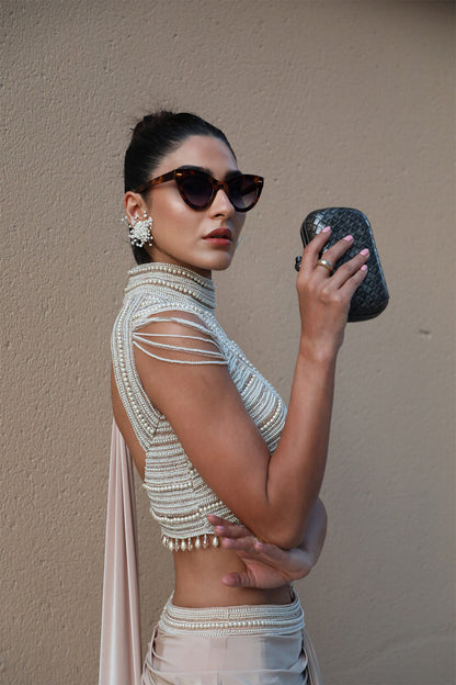 The Viral Outfit - Pearls & Jersey bodycon skirt