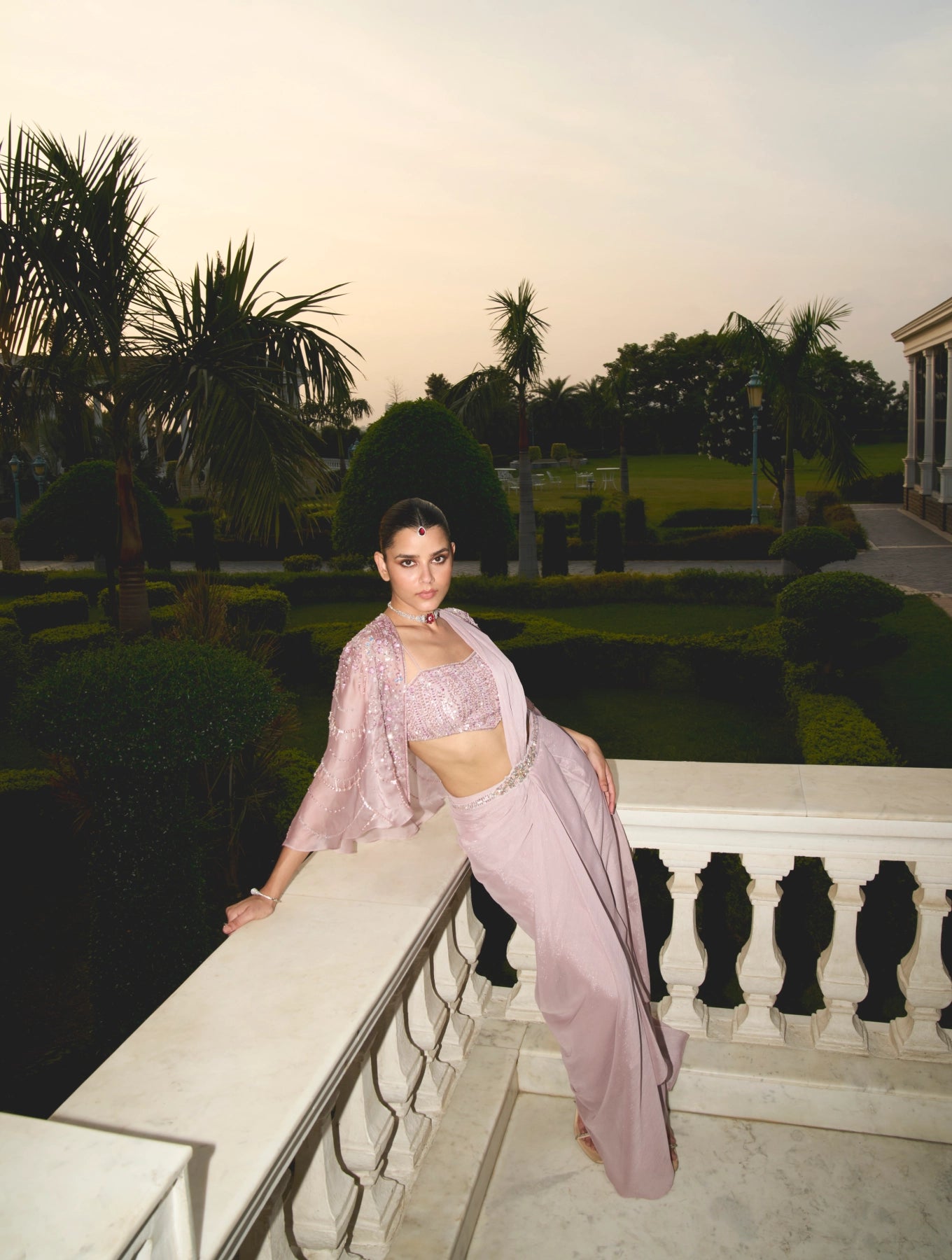 LILAC BUSTIER CAPE SAREE