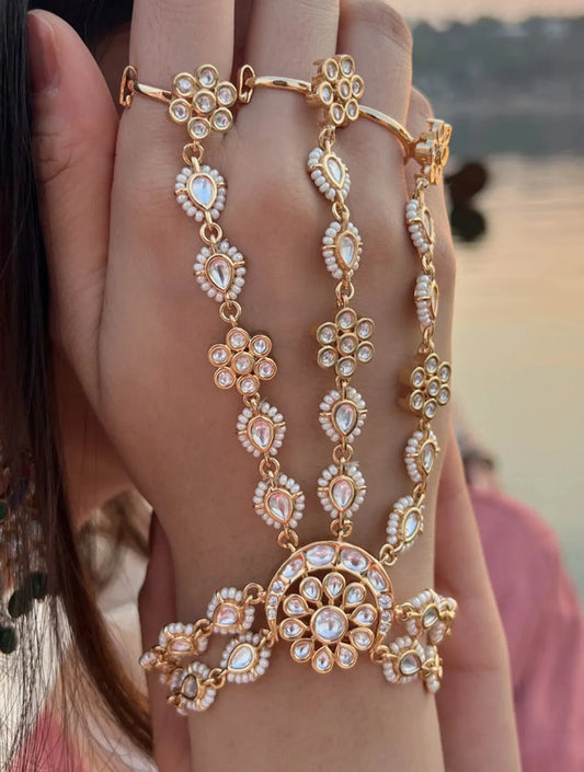 SAMAYRA THREE FINGER HATHPHOOL